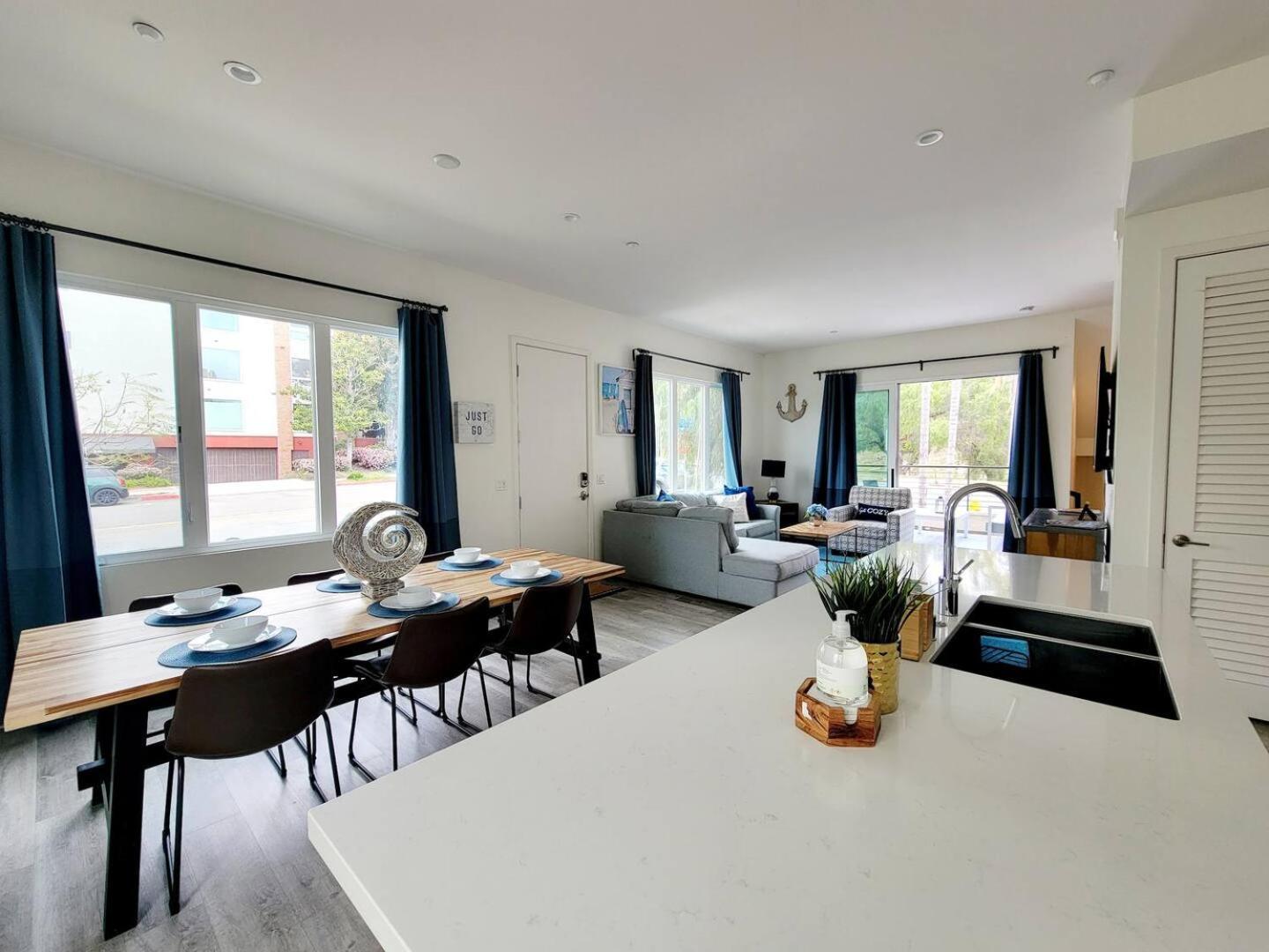فيلا Upscale Modern Townhouse At Balboa Park سان دييغو المظهر الخارجي الصورة
